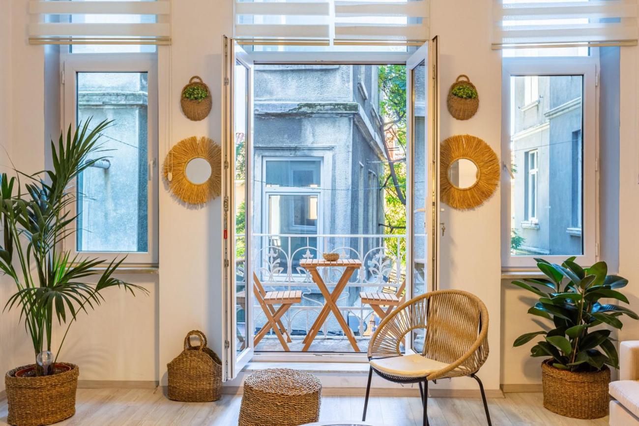 Apartamento Exceptional Flat 1 Min To Metro & Galata Tower Estambul Exterior foto